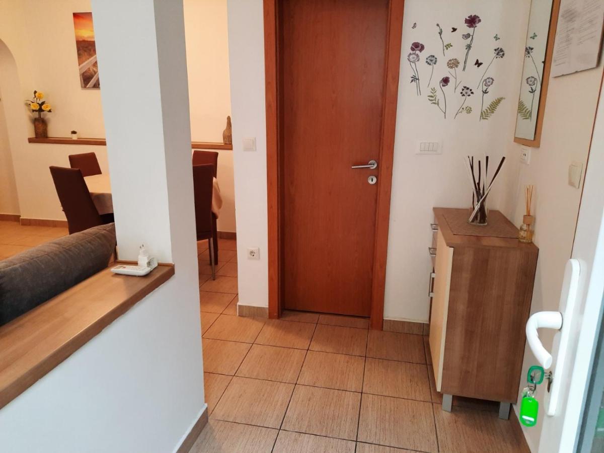 App Vito Apartment Selce Luaran gambar
